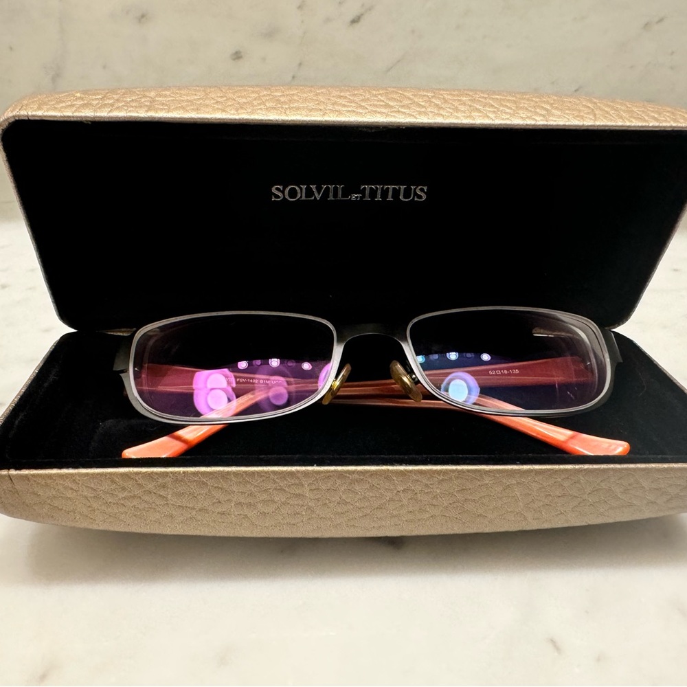 Solvl et Titus glasses frame